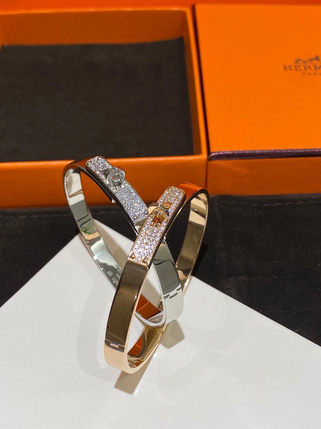 Hermes Kelly Pave Bracelet Bangle - Rep Fashion™