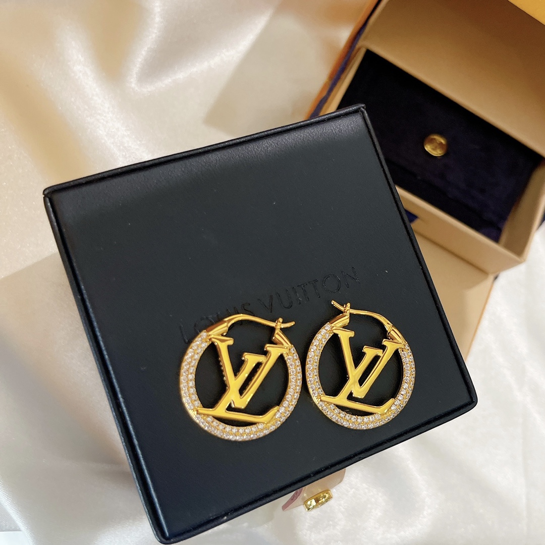 Louis Vuitton Letter Round Stud Earrings - Rep Fashion™