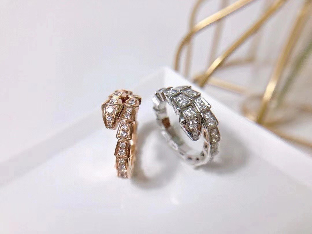 Bvlgari Full Diamond Serpenti Viper Ring - Rep Fashion™