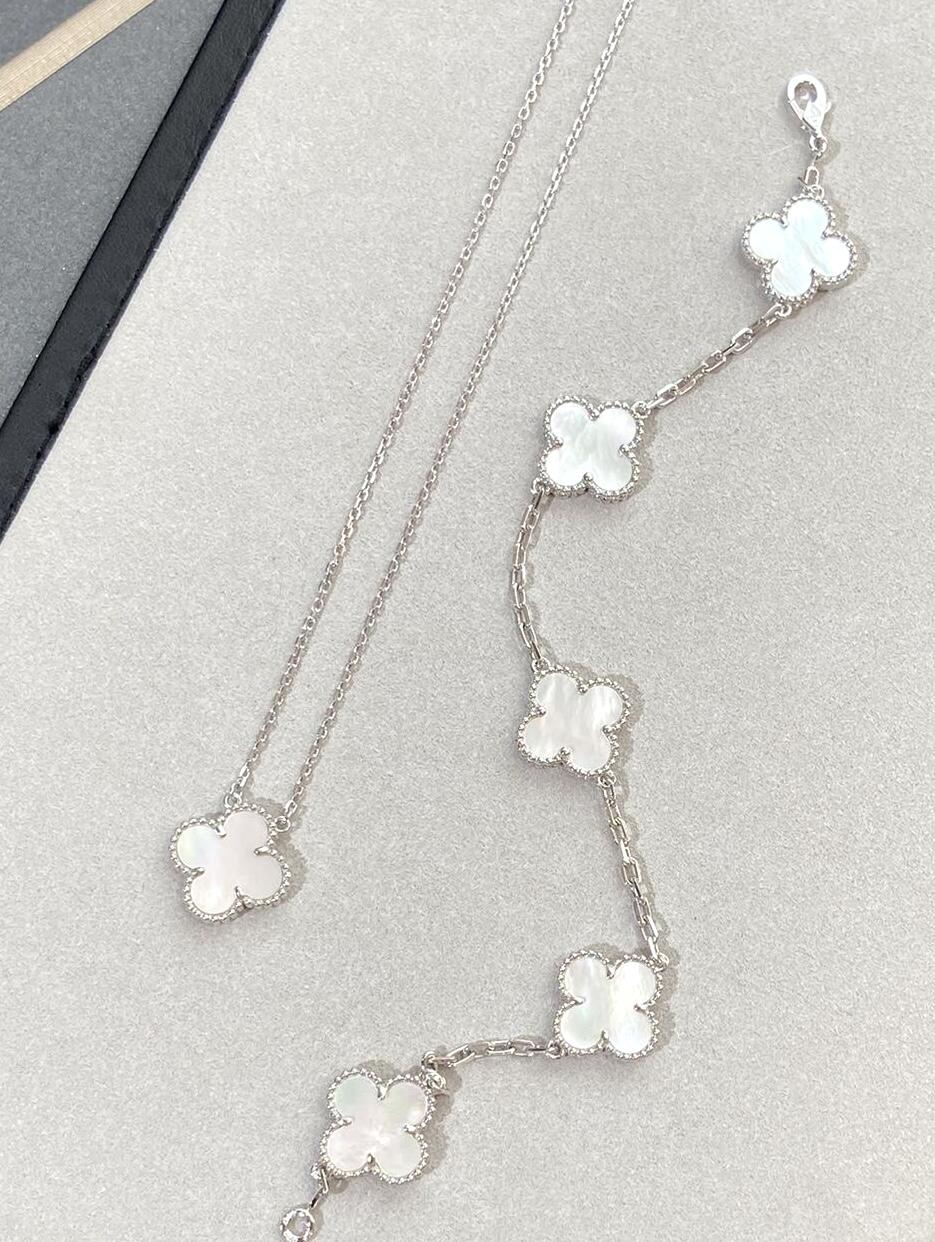 VCA White Clover Vintage Alhambra Bracelet, 5 Motifs - Rep Fashion™