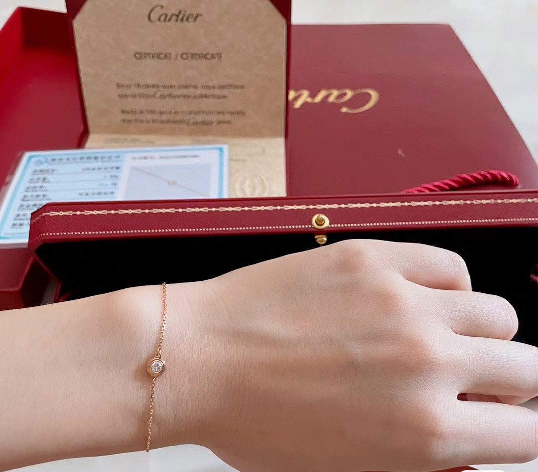 Cartier Diamond d'Amour Bracelet - Rep Fashion™
