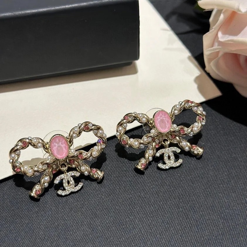 Chanel Pink Rhinestone Bow Brooch Earrings - Rep Fashion™