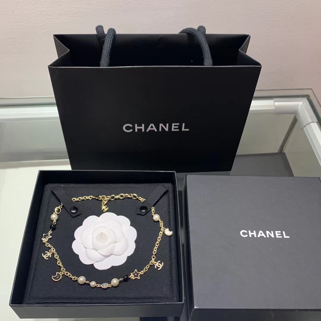 Chanel Moon Star Pearl Charms Necklace - Rep Fashion™