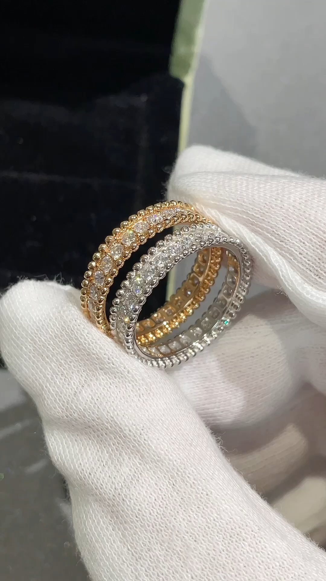 VCA Perlee Diamonds Ring, 1 Row - Rep Fashion™