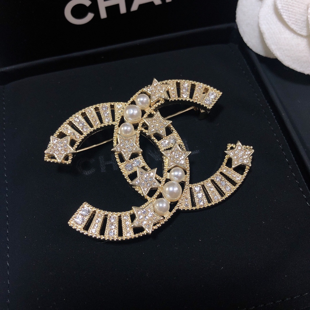 Chanel Star Rhinestone Pearl Brooch - Rep Fashion™