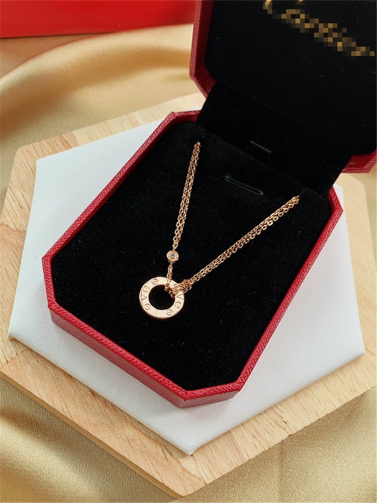 Cartier LEVE LOVE Pendant Necklace - Rep Fashion™