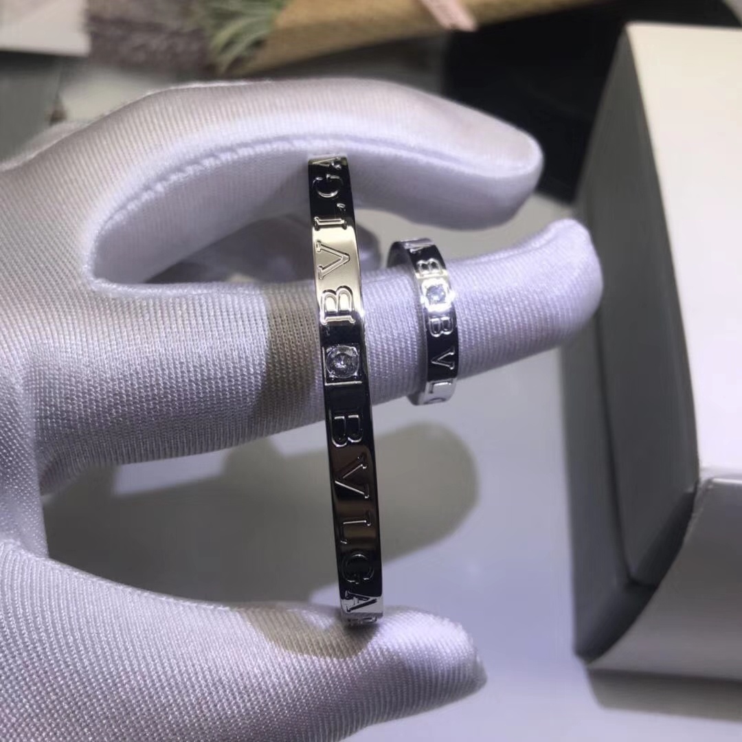 Dupe Bvlgari B.zero1 Ring with Debossed Monogram - Rep Fashion™