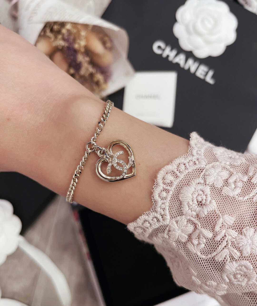 Chanel Hollow Heart Charm O Chain Bracelet - Rep Fashion™