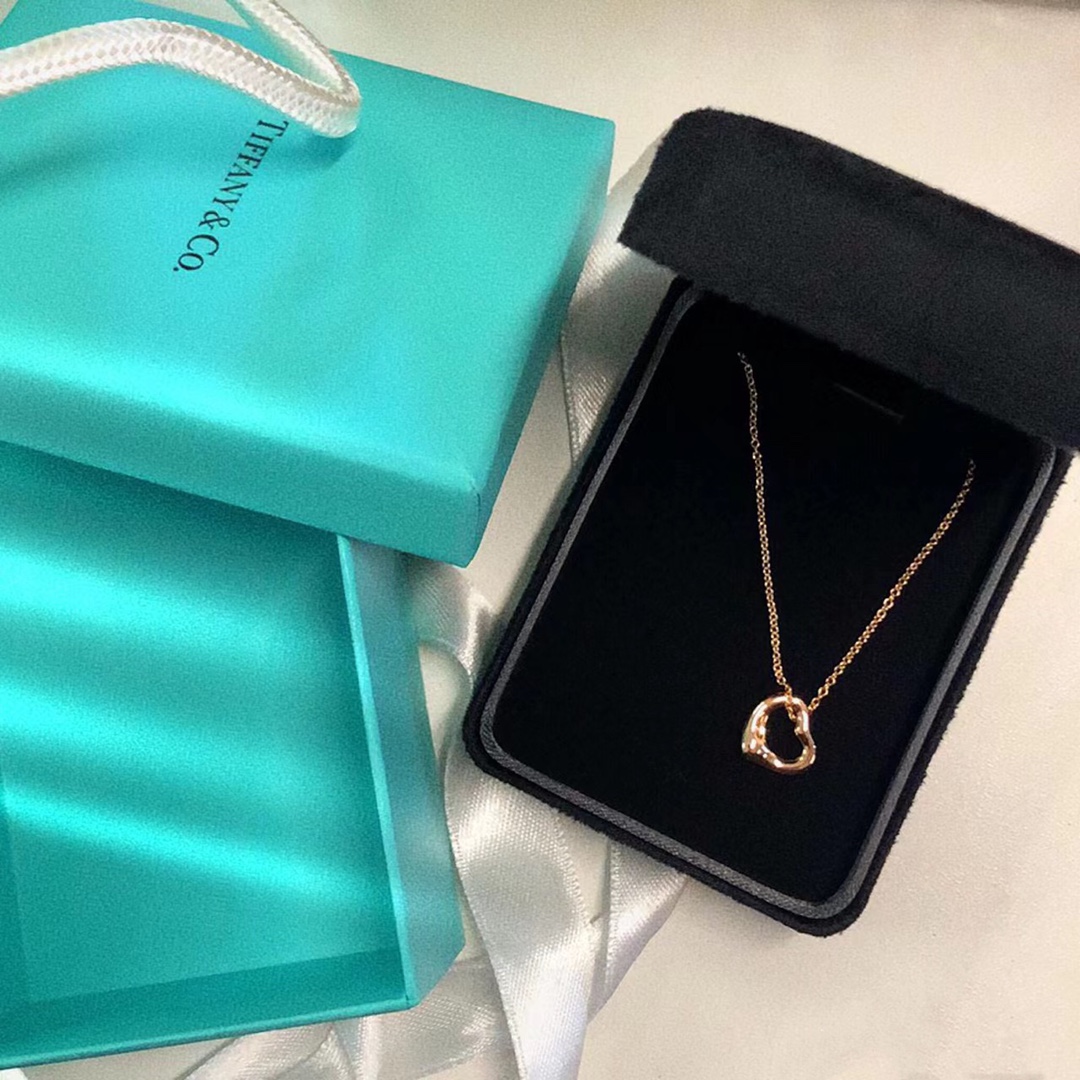 Tiffany Classic Love Heart Pendant Necklace - Rep Fashion™