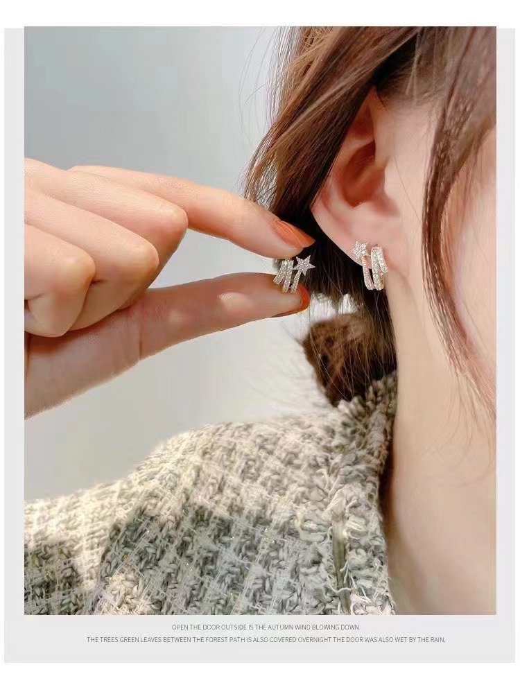 Chanel Non-pierced Ear Clip Comete Earrings - Rep Fashion™