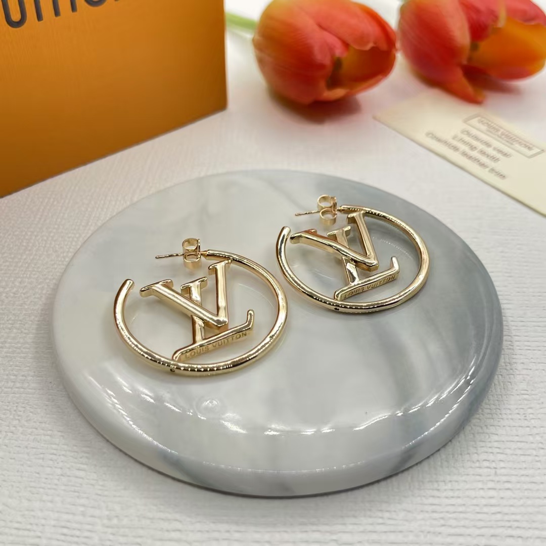 Louis Vuitton Circle LV Letter Earrings - Rep Fashion™