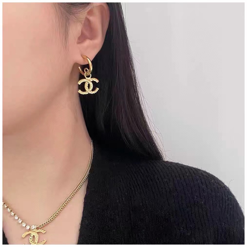 Chanel Golden Double C Earrings - Rep Fashion™