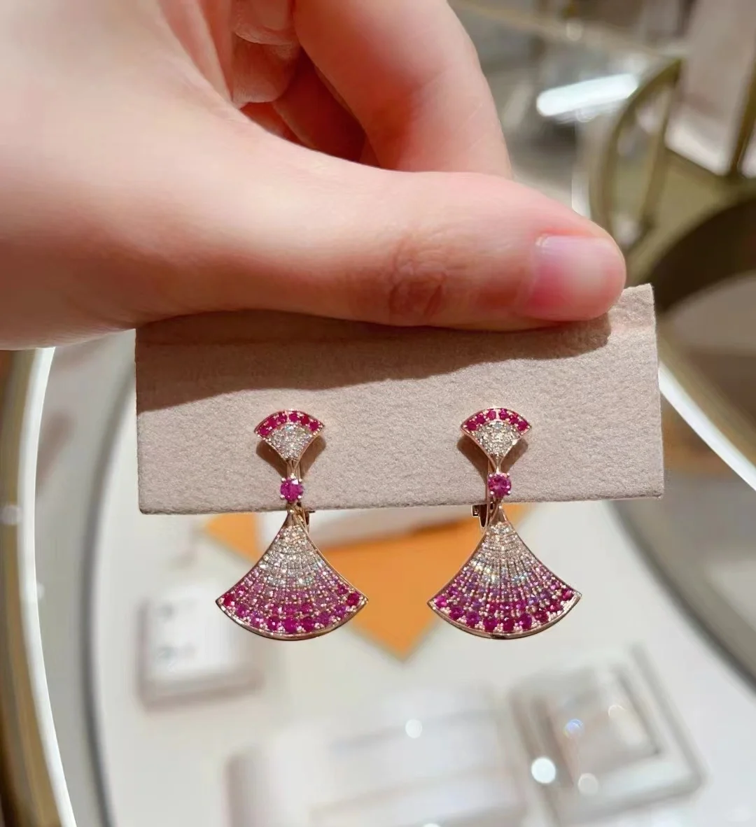 Bvlgari Divas’ Dream Earrings - Full Diamond - Rep Fashion™
