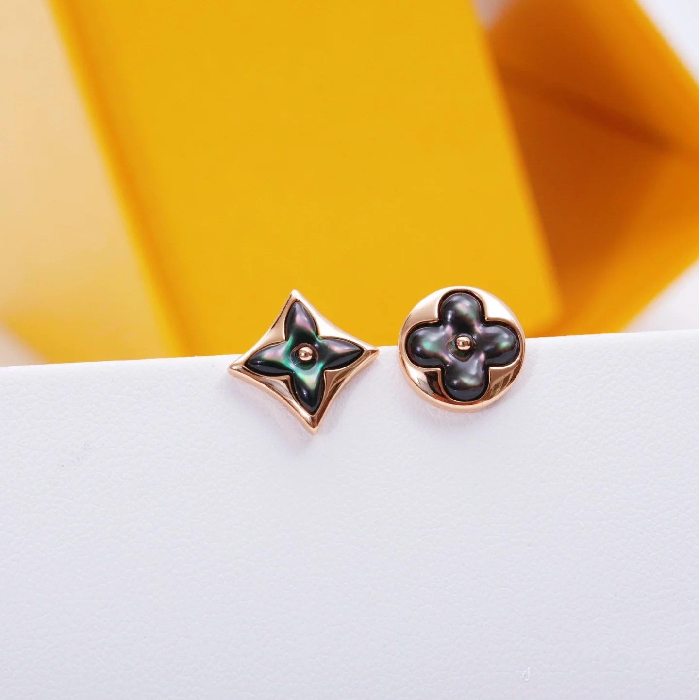 Louis Vuitton Asymmetrical Rose Gold Stud Earrings - Rep Fashion™