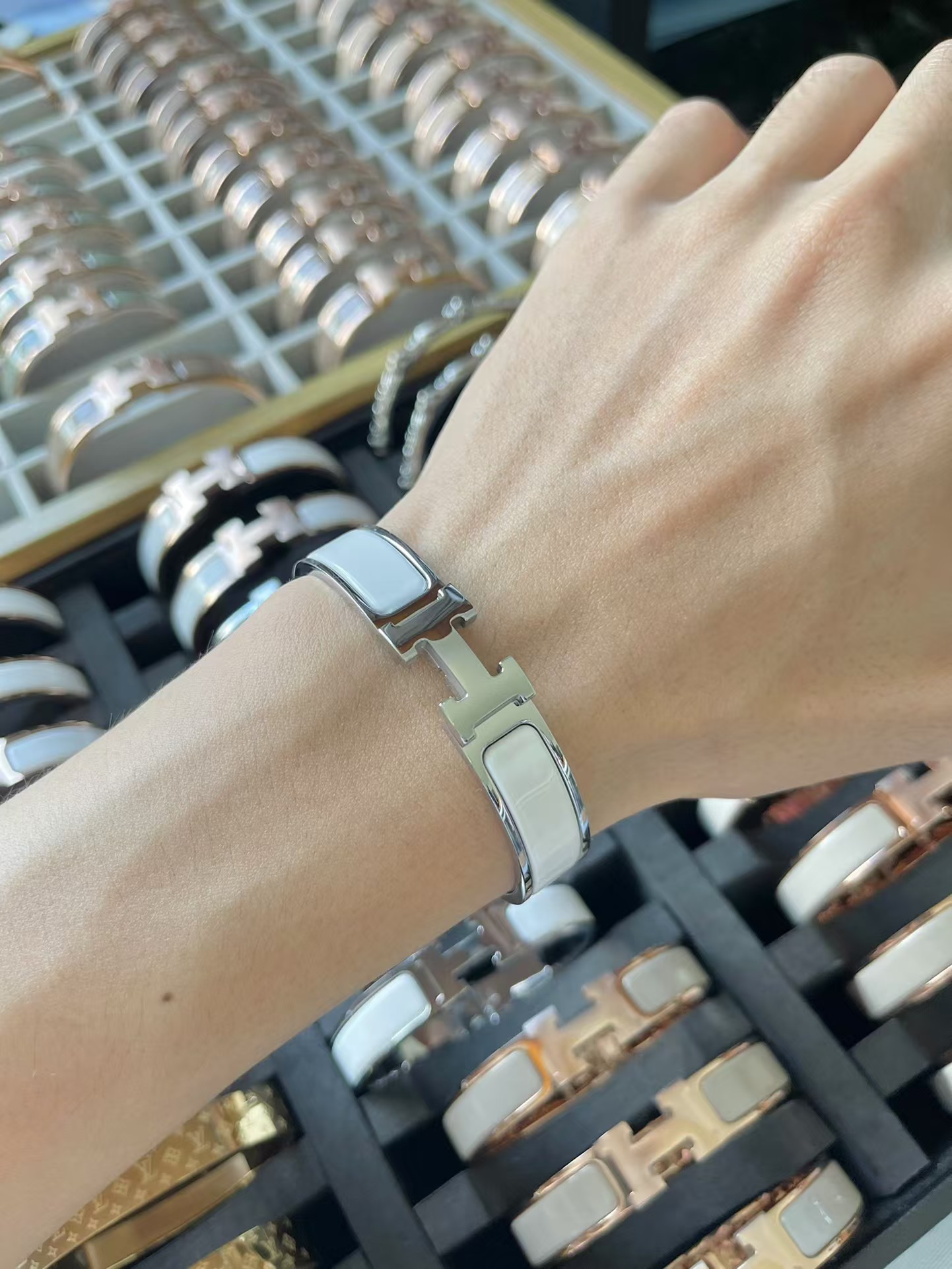 Hermes Wide H Enamel Bracelet Bangle - Rep Fashion™