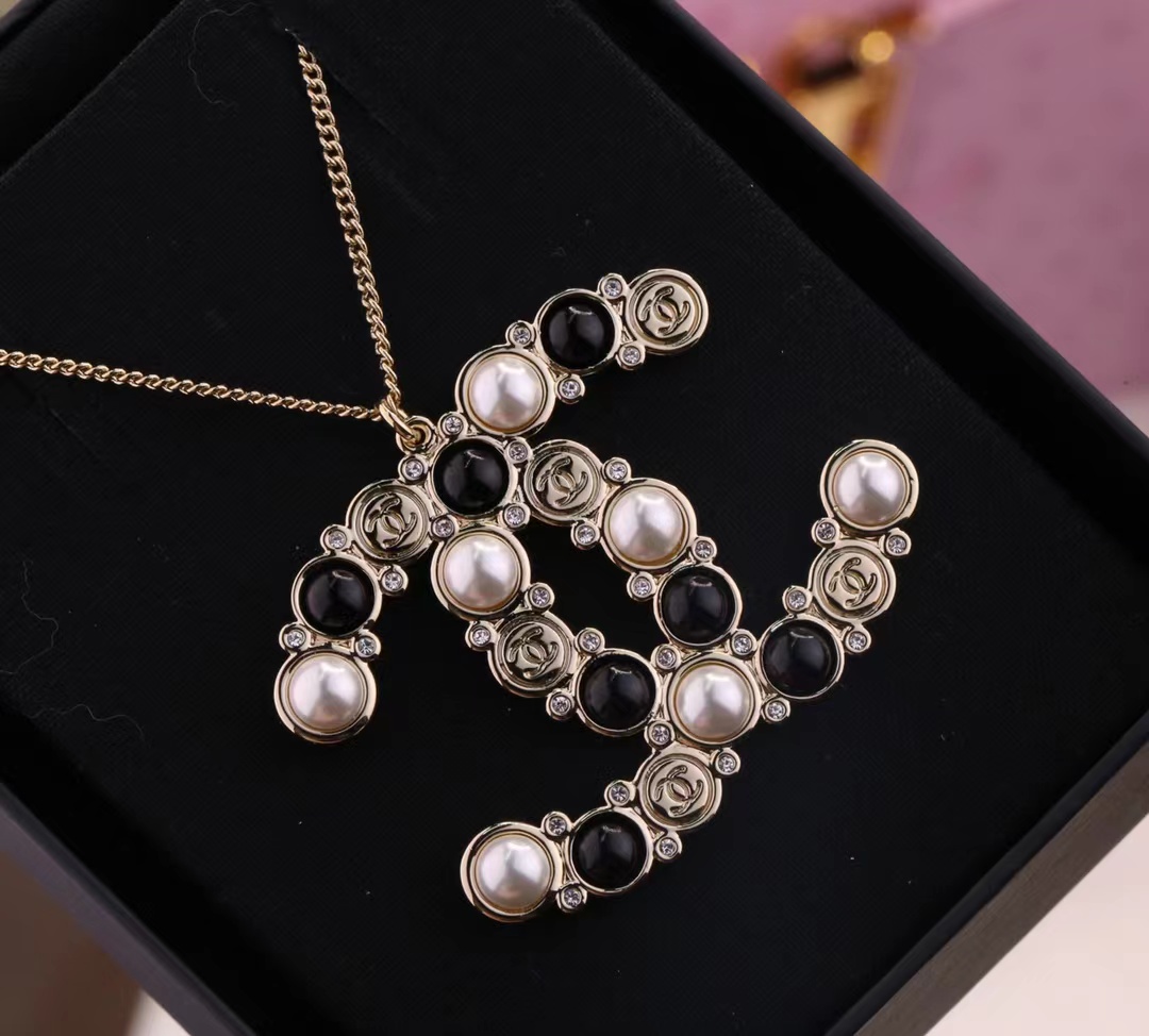 Chanel Big Double C Pendant Sweater Necklace - Rep Fashion™