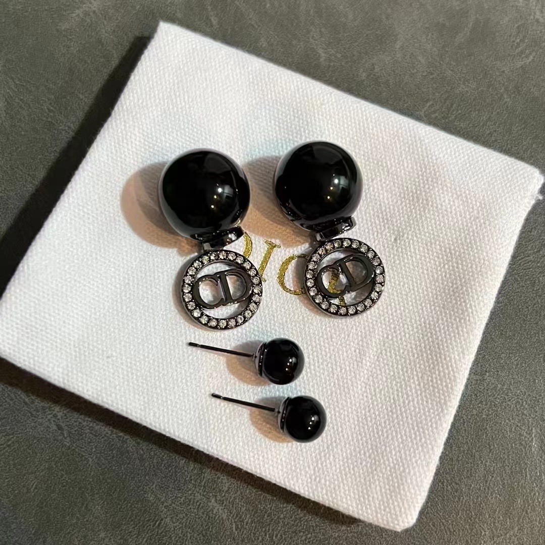Dior Black Pearl CD Earrings - Rep Fashion™