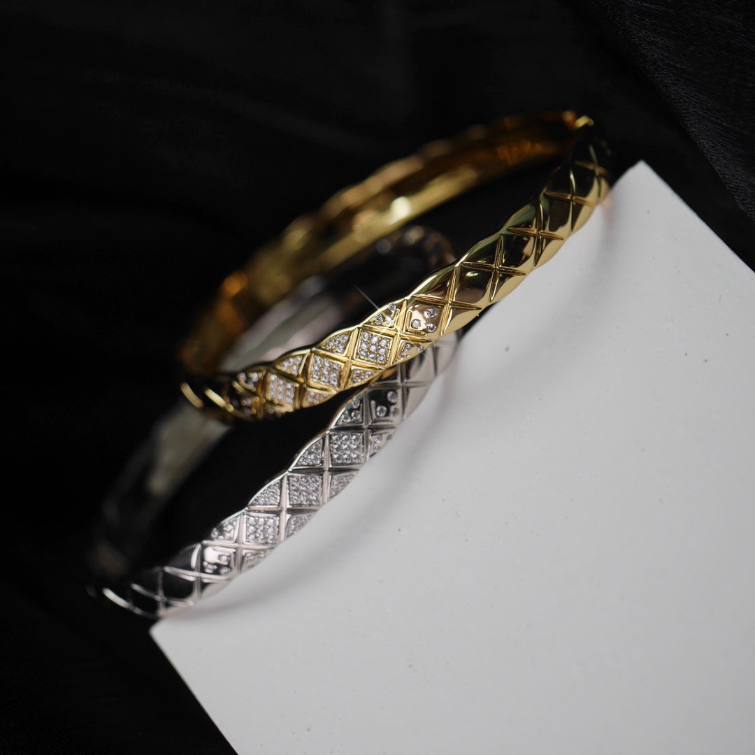 Chanel Diamond Coco Crush Bangle Bracelet - Wide Version - Rep Fashion™