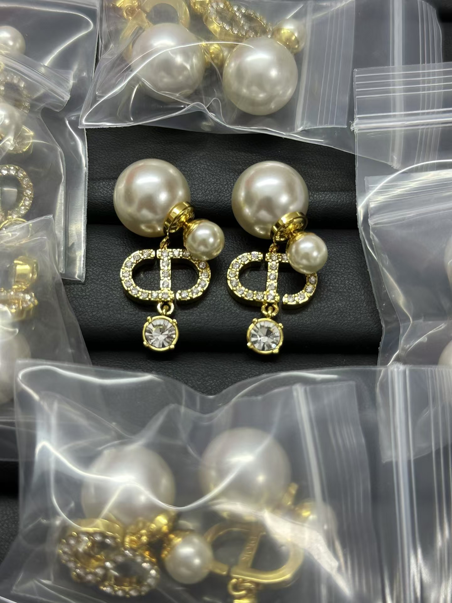 Dior Diamond CD Drop Pearl Earrings - Rep Fashion™