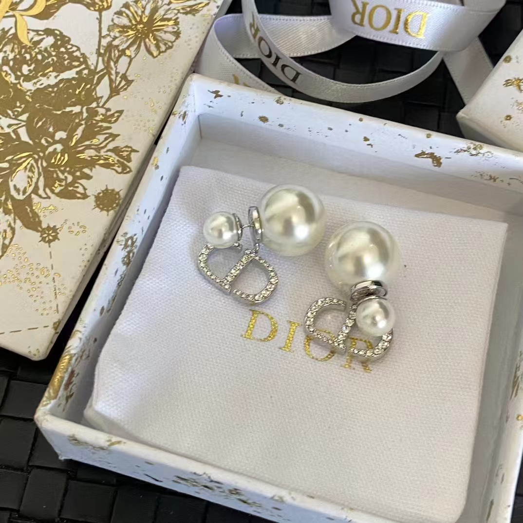 Dior Silver CD Pearl Earrings - Rep Fashion™