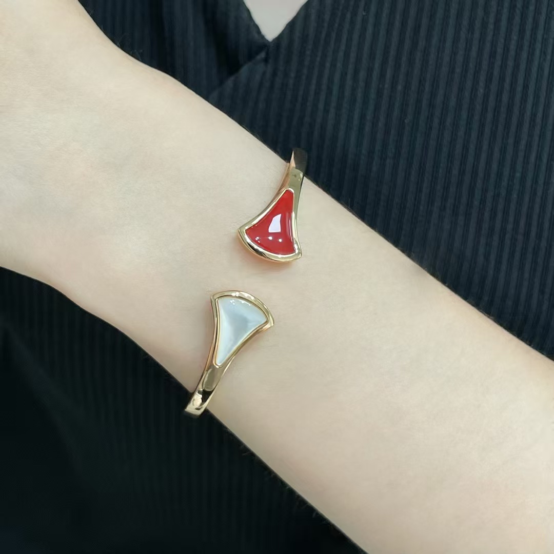 Bvlgari Divas Dream Open Cuff Bangle Bracelet in Yellow Gold - Rep Fashion™