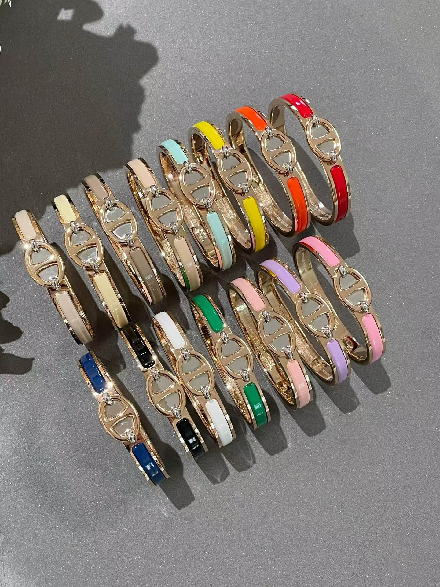 Hermes Pig Nose Enamel Bracelet Bangle - Rep Fashion™