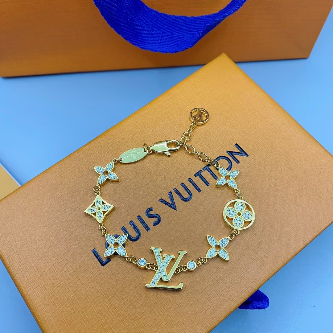 Louis Vuitton LV Letters Bracelet - Rep Fashion™