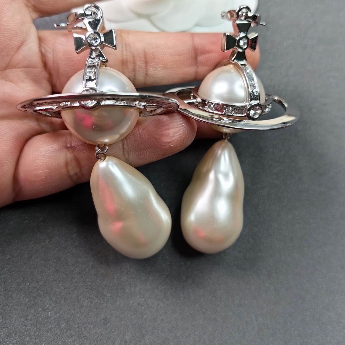 Vivienne Westwood Exaggerated Large Baroque Pearl Earrings - Rep Fashion™
