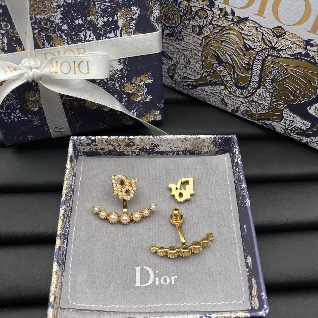 Dior Pearl Paved Stud Earrings - Rep Fashion™
