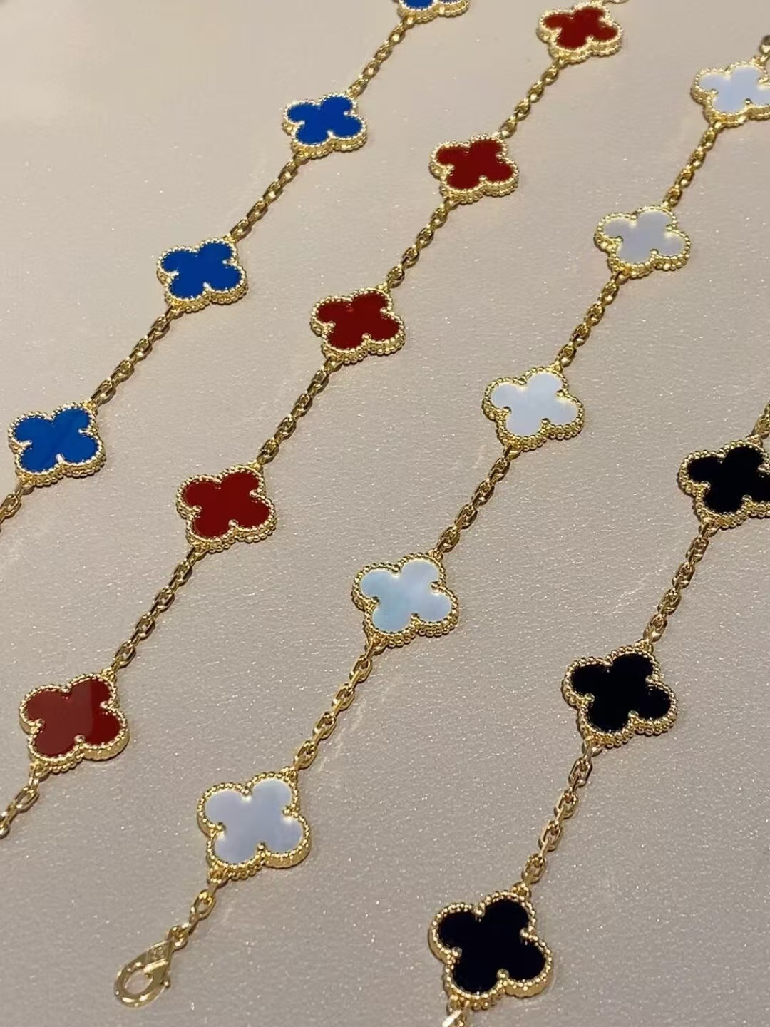 VCA Vintage Alhambra Bracelet 5 Motifs - Rep Fashion™