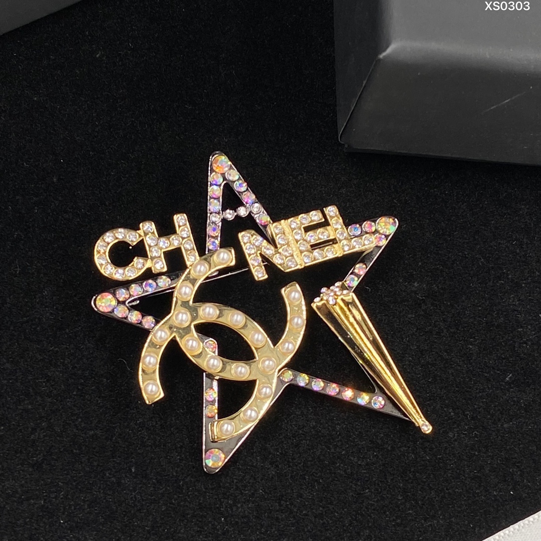 Chanel Brooch Star - Rep Fashion™
