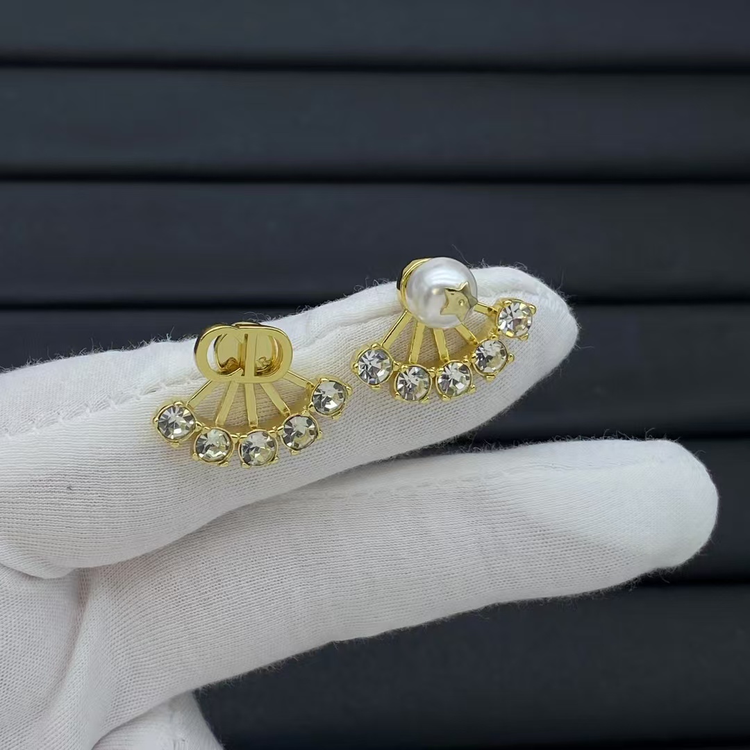 Dior Asymmetric Diamond Paved Stud Earrings - Rep Fashion™