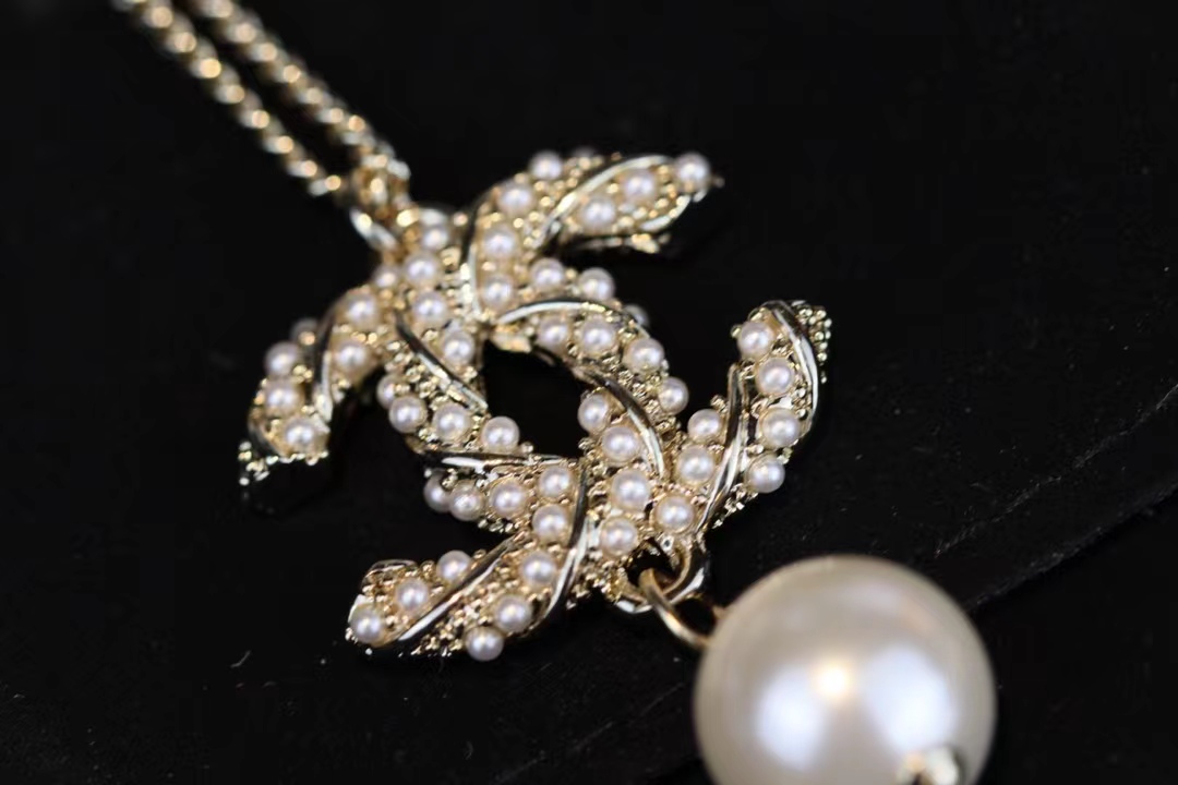 Chanel Long Sweater Pearl Drop Necklace - Rep Fashion™