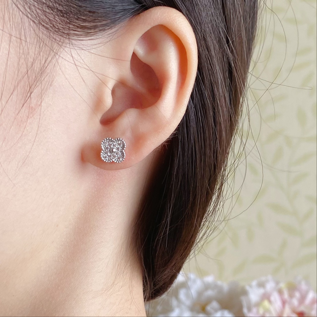 VCA Full Diamond Vintage Alhambra Earrings - Rep Fashion™