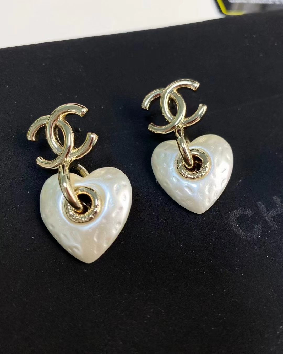 Chanel White Love Heart Double C Earrings - Rep Fashion™