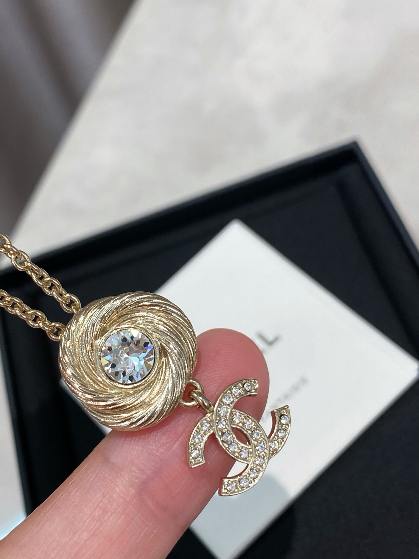 Chanel Twisted CC Pendant Necklace - Rep Fashion™