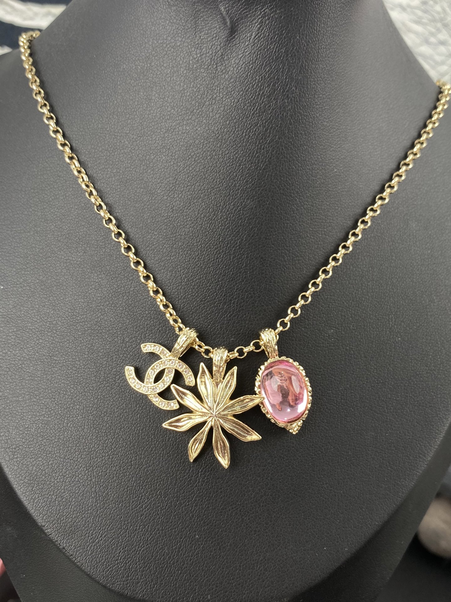 Chanel Pink Diamond Sunflower CC Pendant Necklace - Rep Fashion™