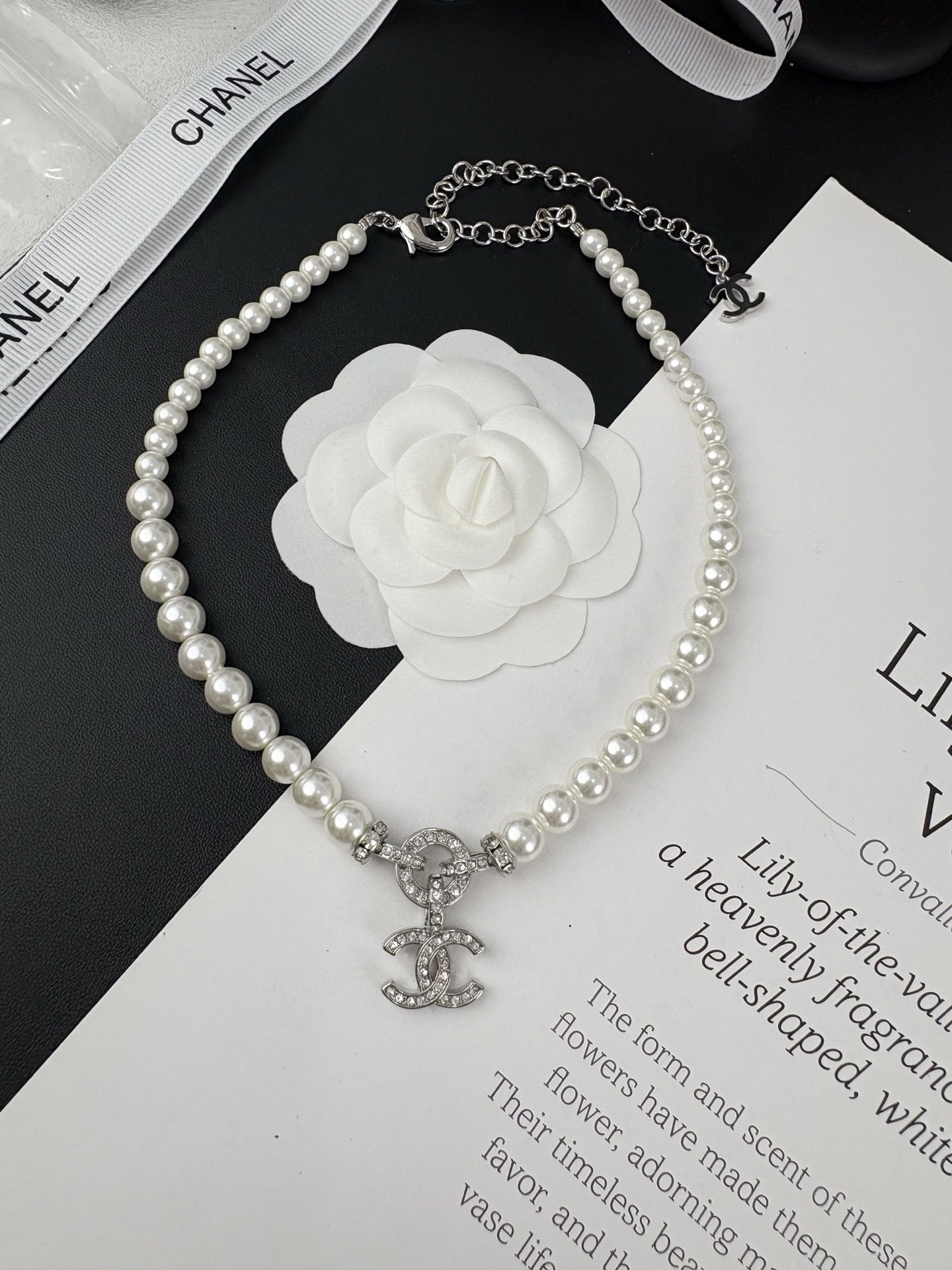 Chanel Pearl Necklace with Diamond Paved CC Pendant - Rep Fashion™