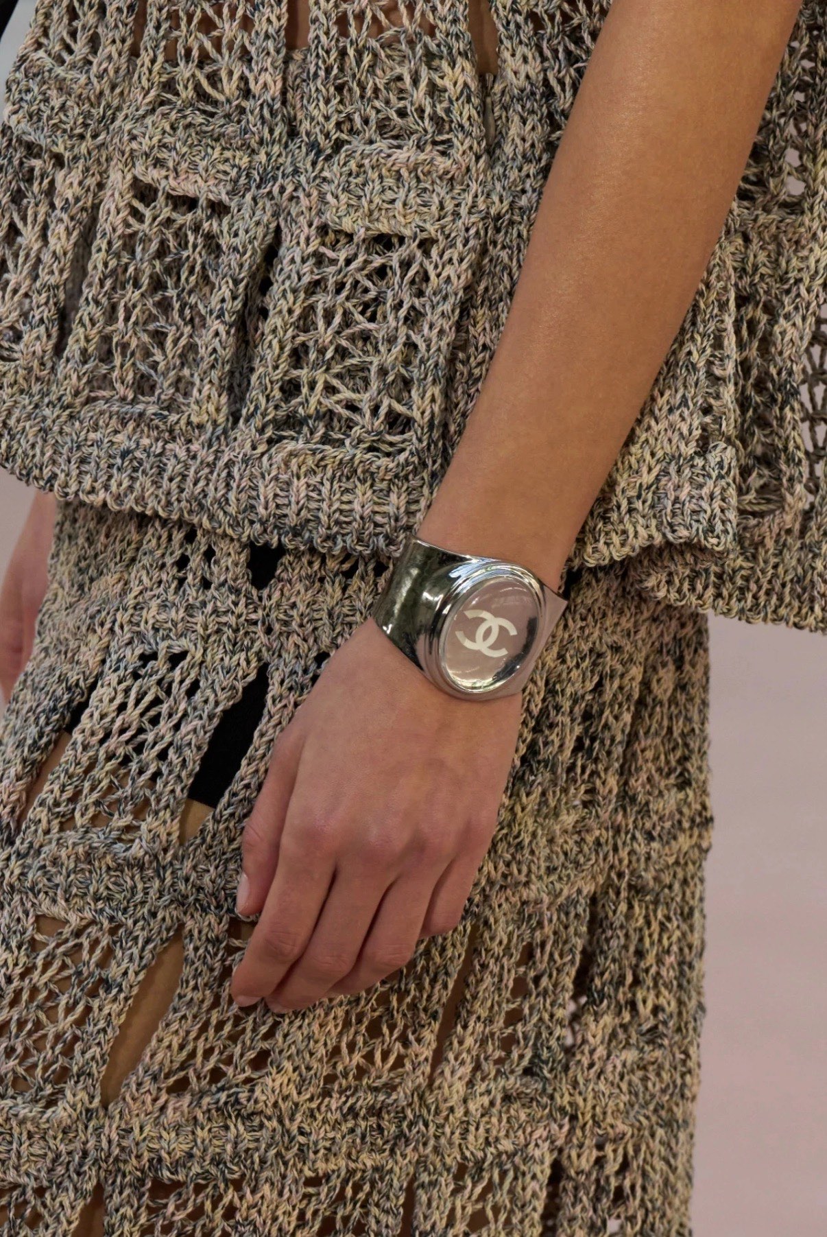 Chanel 25S Mirror Surface Cuff Bangle - Rep Fashion™