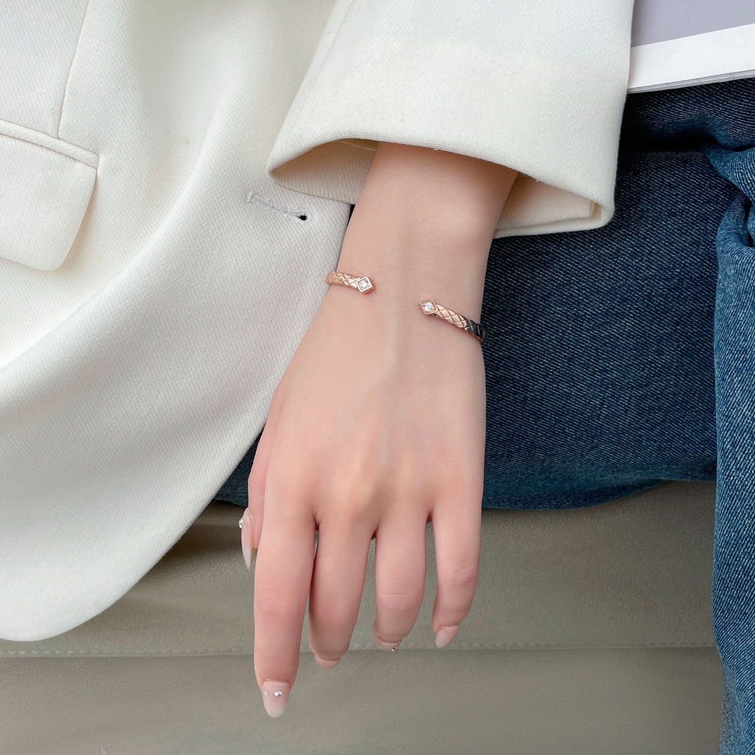 Chanel Coco Crush Cuff Bracelet Bangle - Rep Fashion™