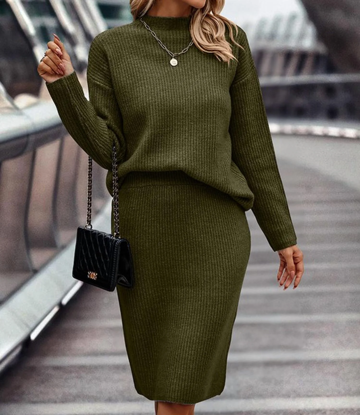Solid Thick Knit Skirt In Olive