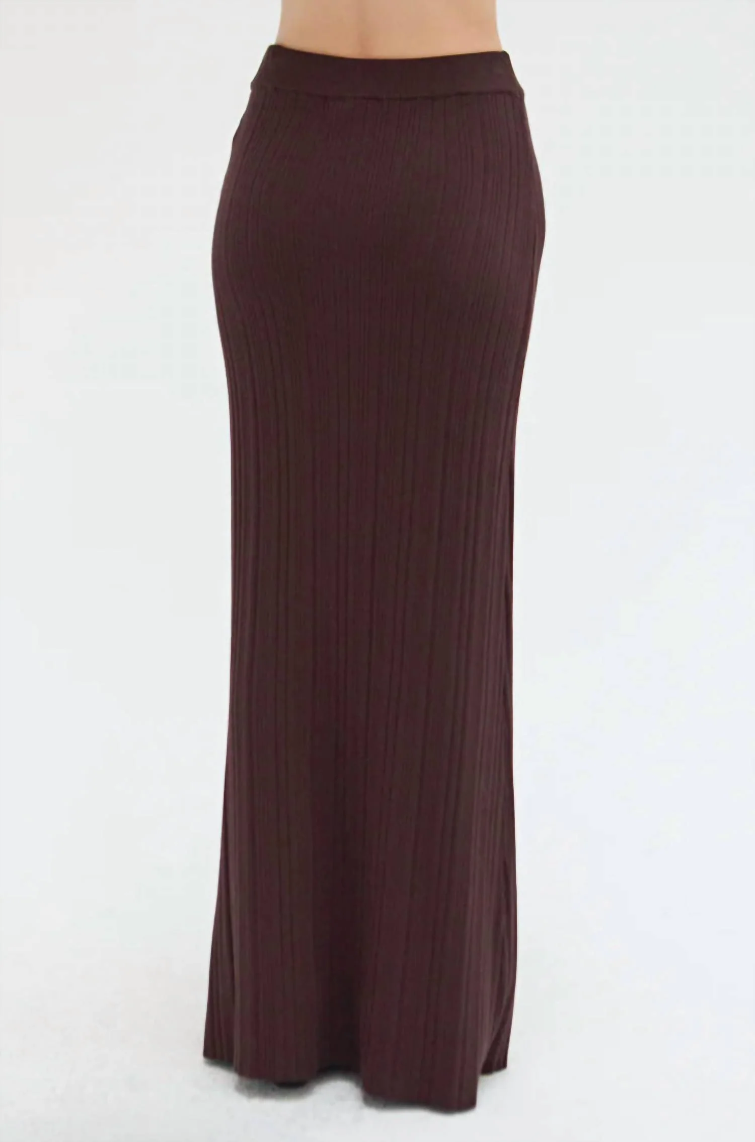 Ribbed Knit Max Skirt In Chocolate