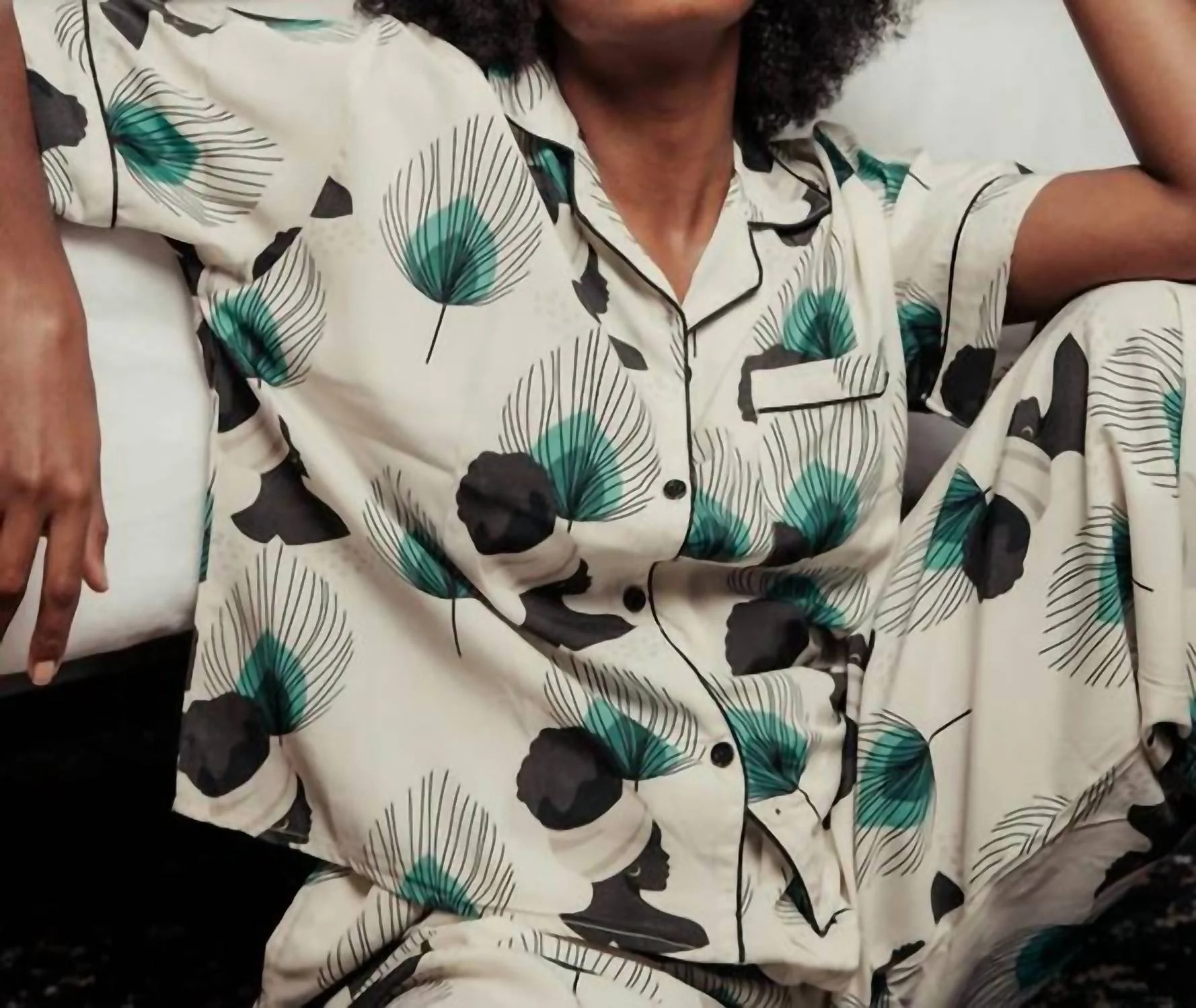 Women's Botanical Feathers Pajama Set In Cream