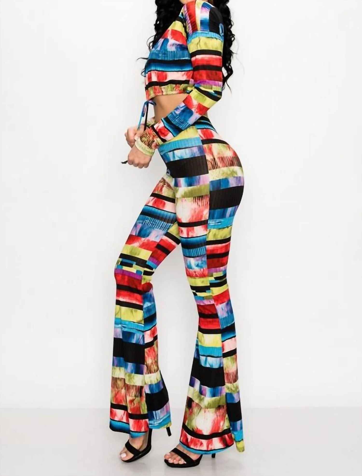 Kapri Set In Multicolor