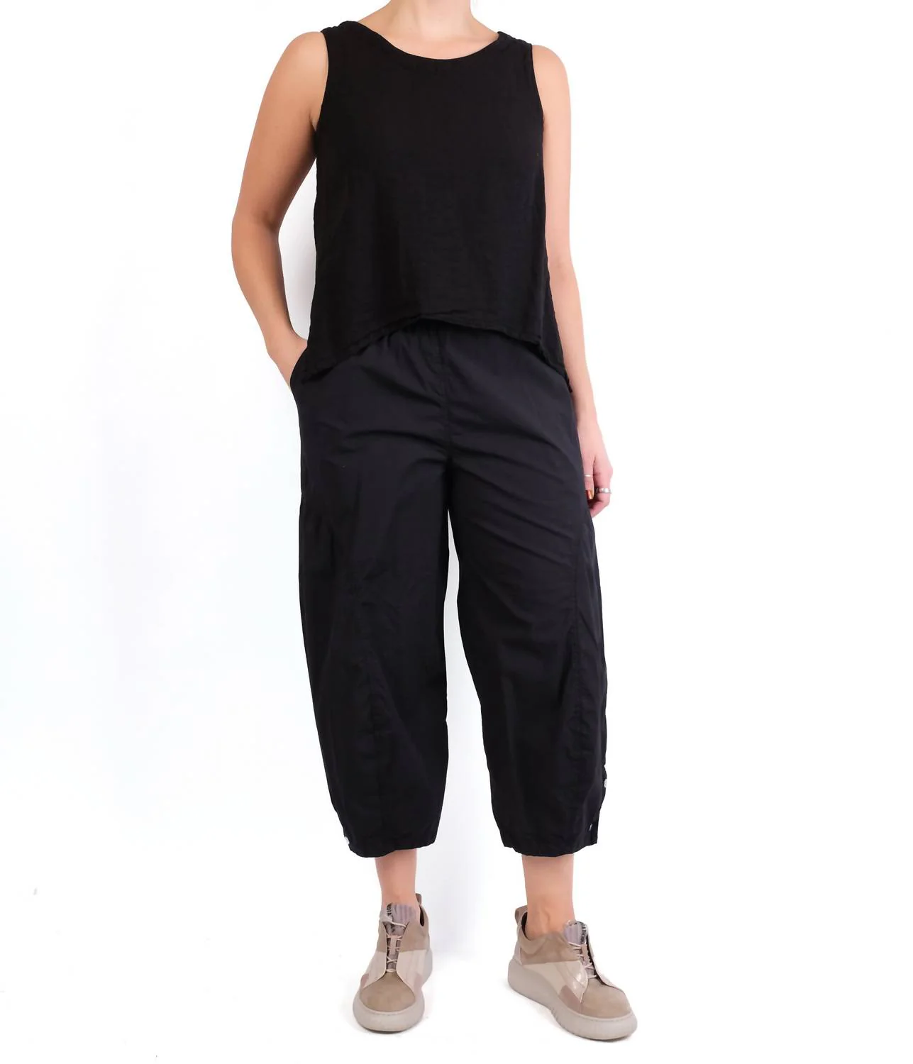 Doreen Cropped Pants In Black