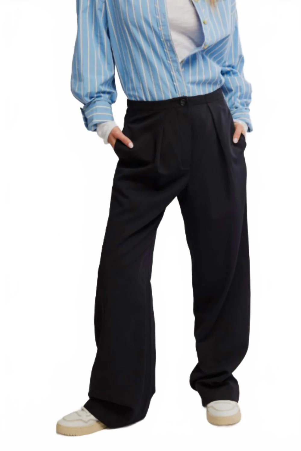 Tyler Menswear Trouser In Black