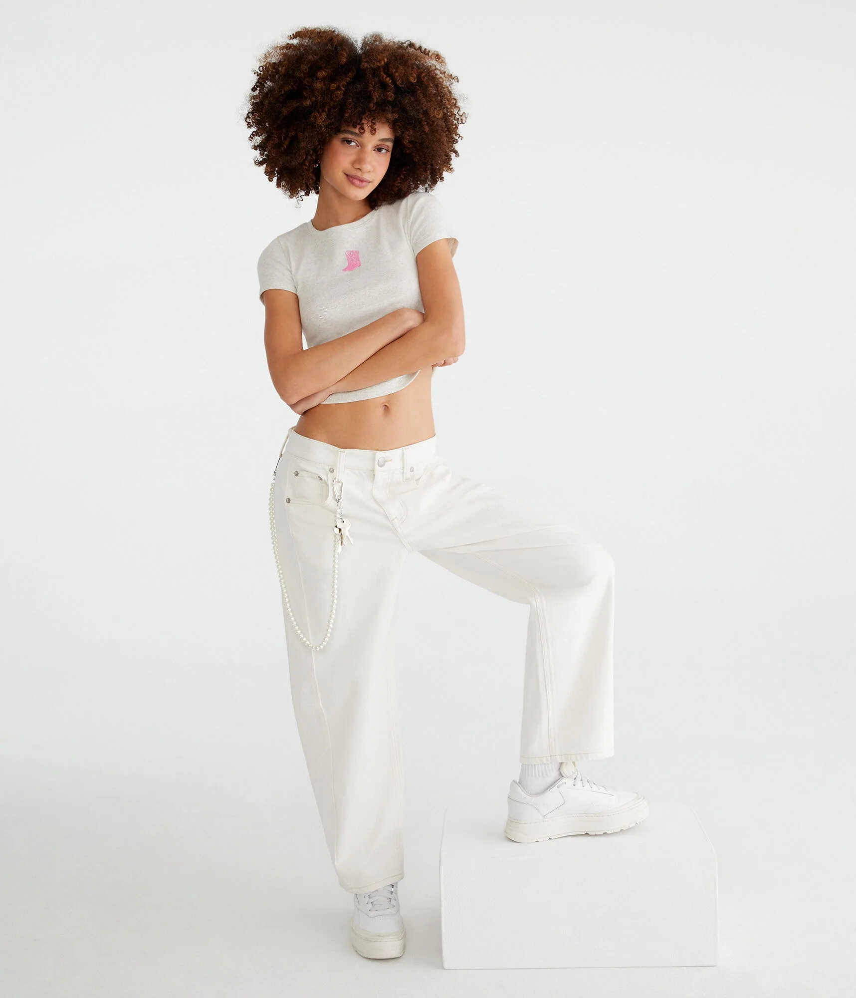 Aeropostale Mid-Rise Barrel Leg Jean