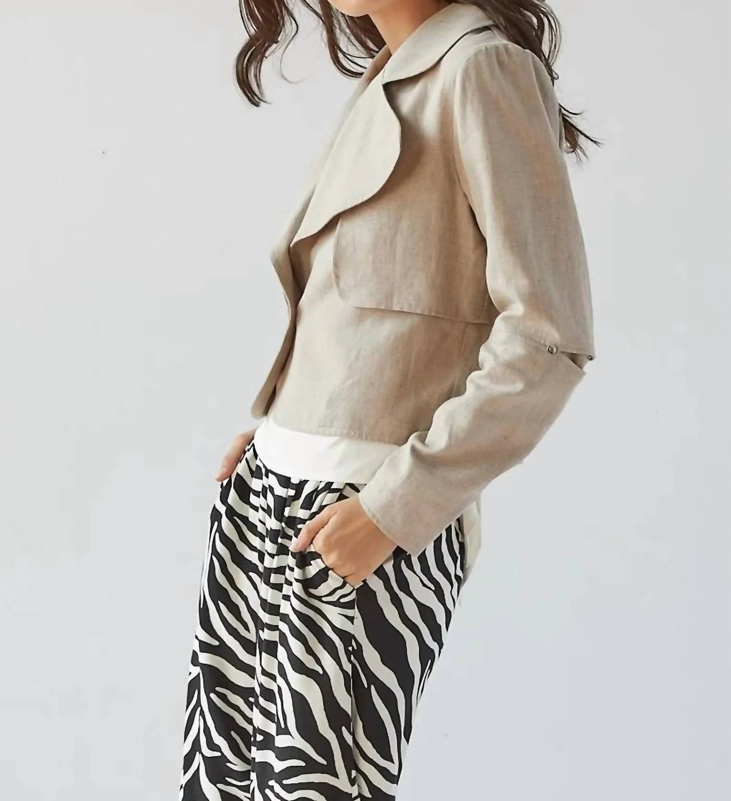 Ninon Linen Blend Jacket In Sand