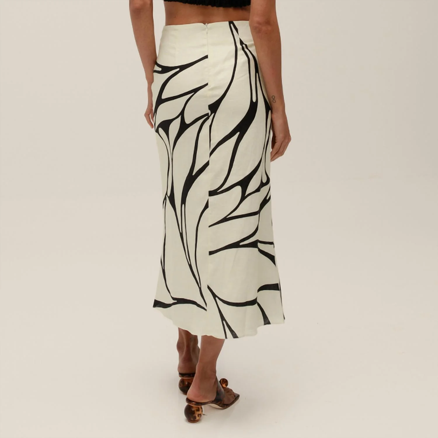 Fabiana Skirt In White/ Black