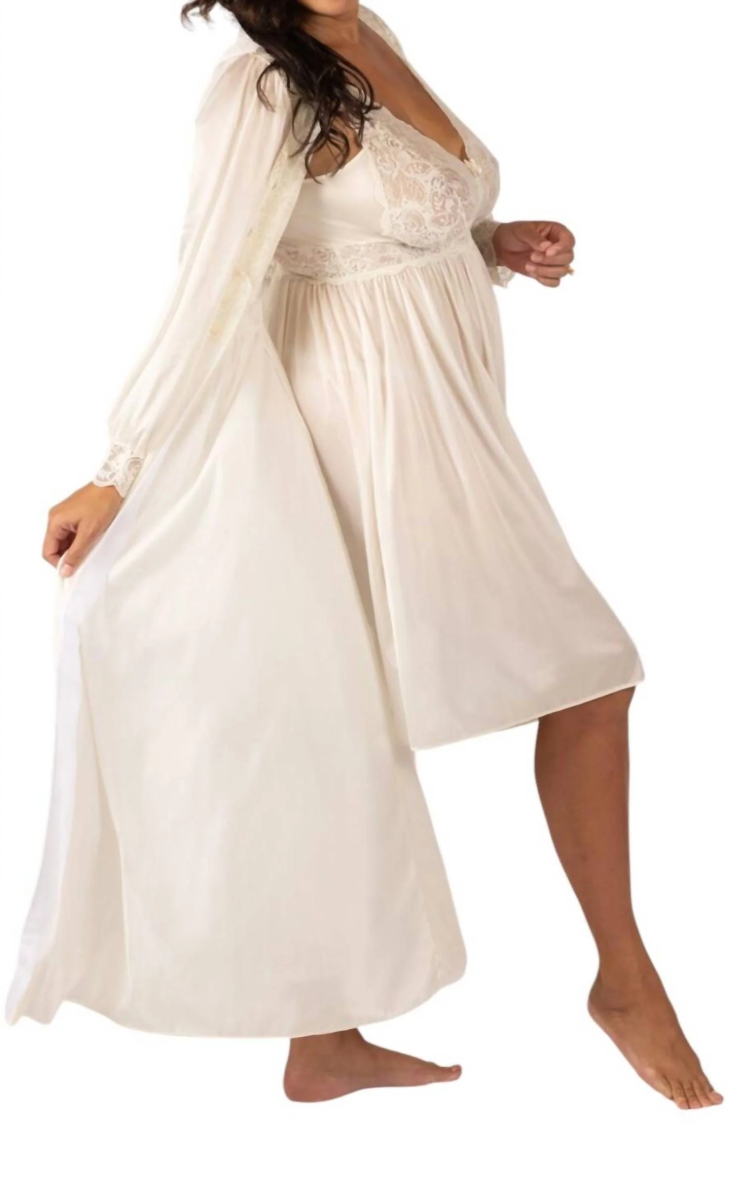 Silhouette 54 Long Sleeve Long Coat In Ivory